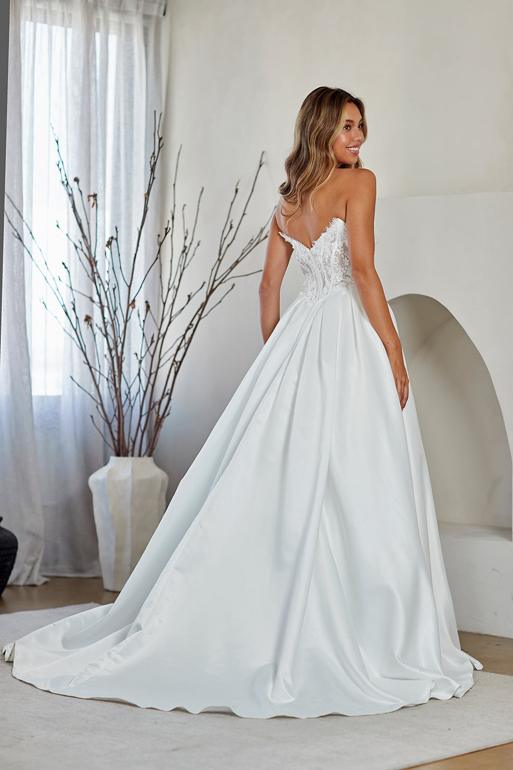 Wholesale Strapless Lace Corset Ball Gown Wedding Dress with Pockets Bridal Gown by LAA2089 - - Wedding Dress LAA