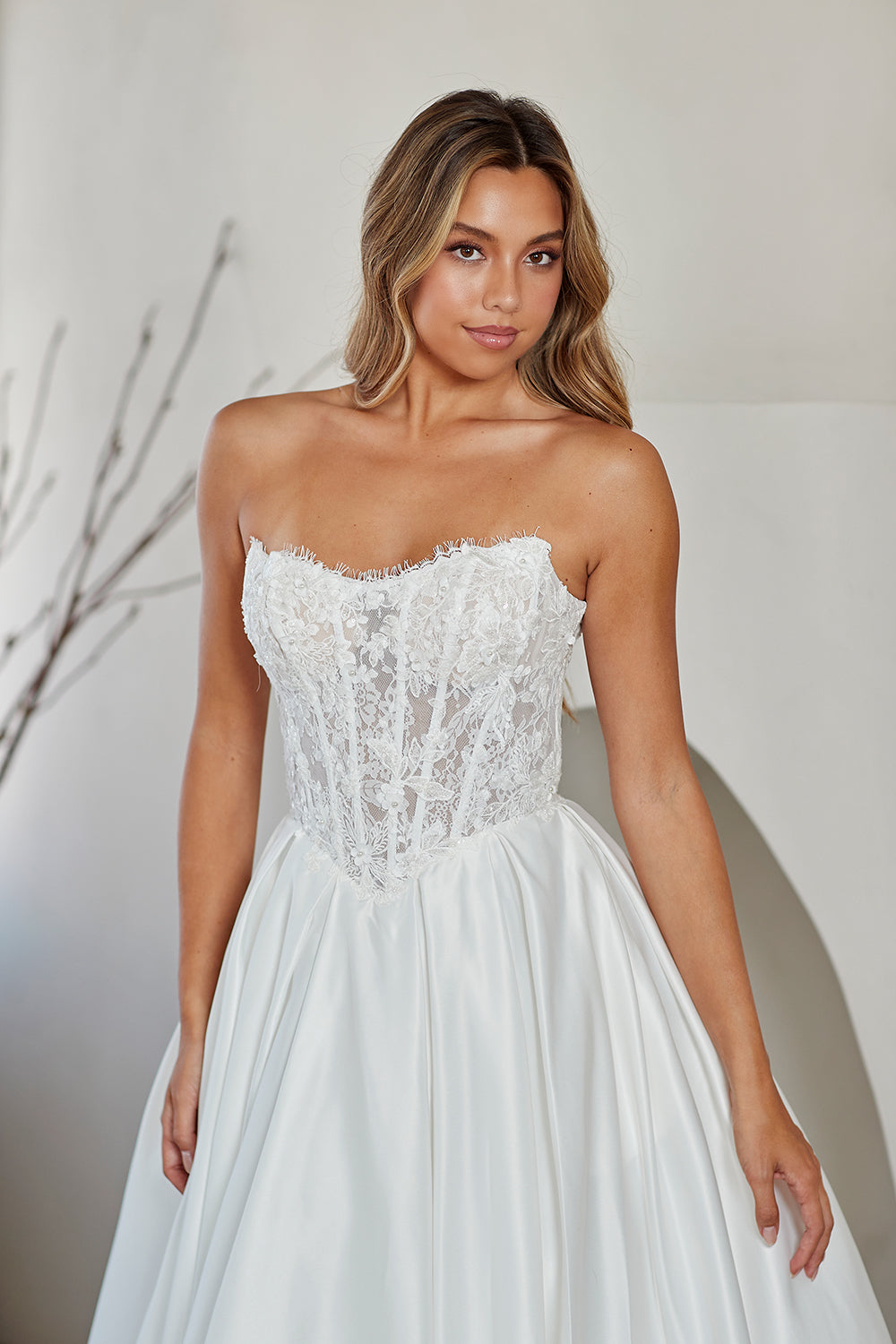 Wholesale Strapless Lace Corset Ball Gown Wedding Dress with Pockets Bridal Gown by LAA2089 - - Wedding Dress LAA