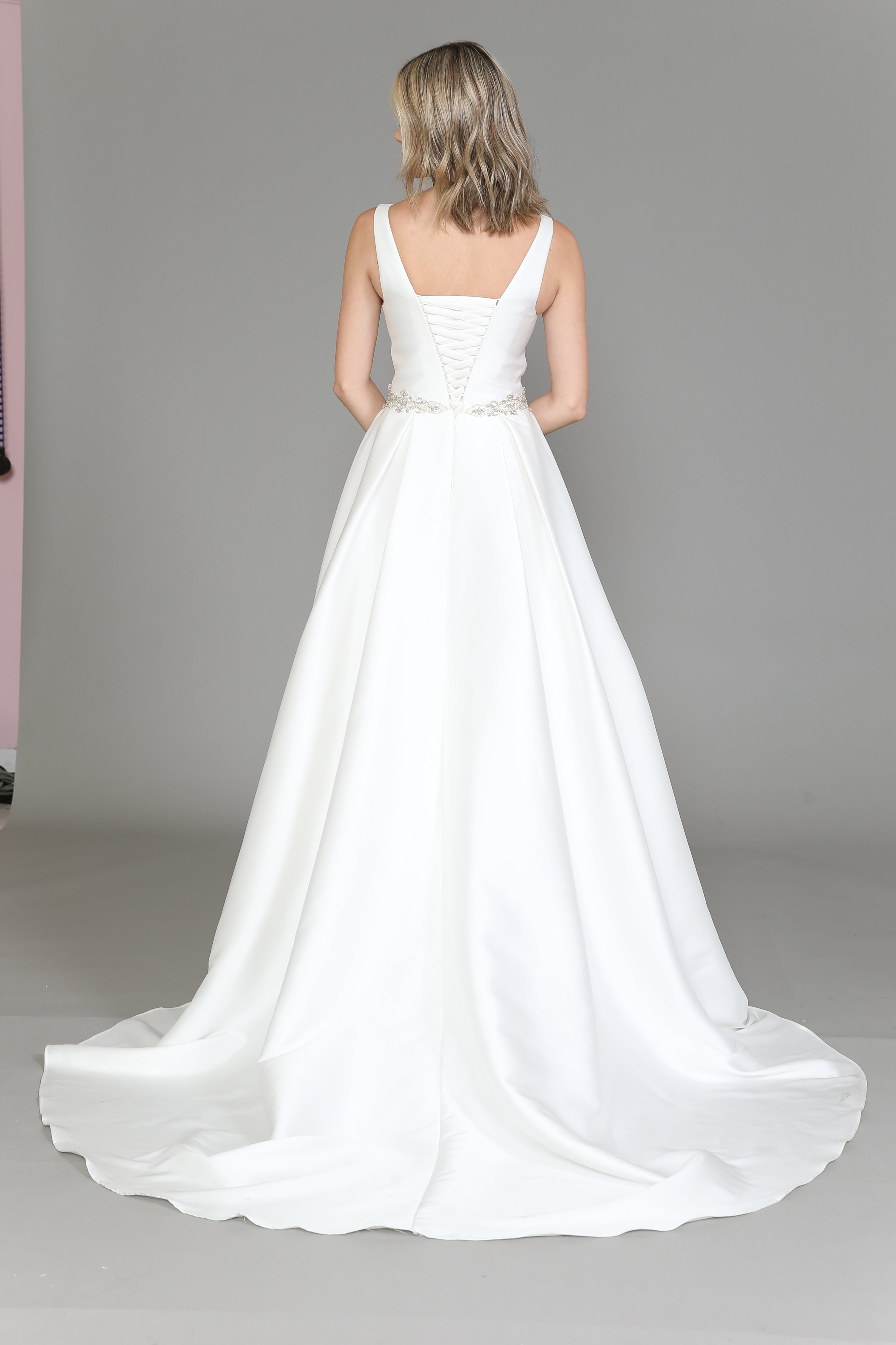La Merchandise LAY8498 Off-White Sleeveless V-Neck Bridal Formal Gown - - LA Merchandise