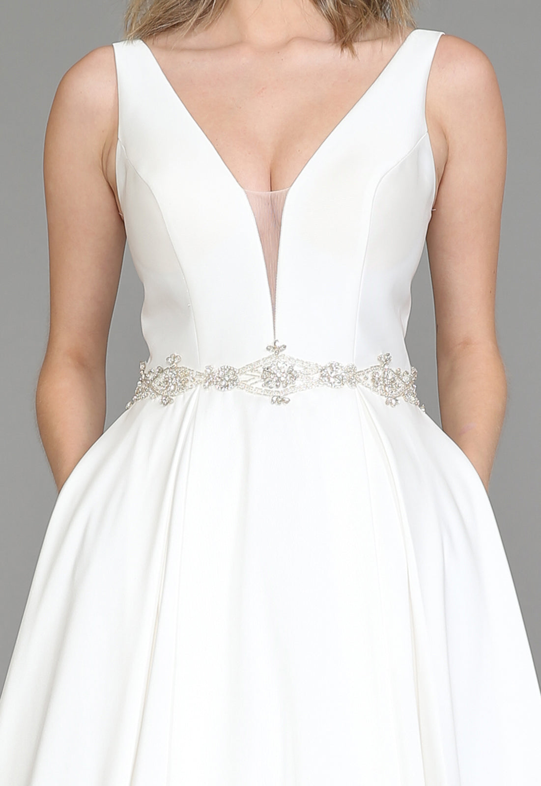La Merchandise LAY8498 Off-White Sleeveless V-Neck Bridal Formal Gown - - LA Merchandise