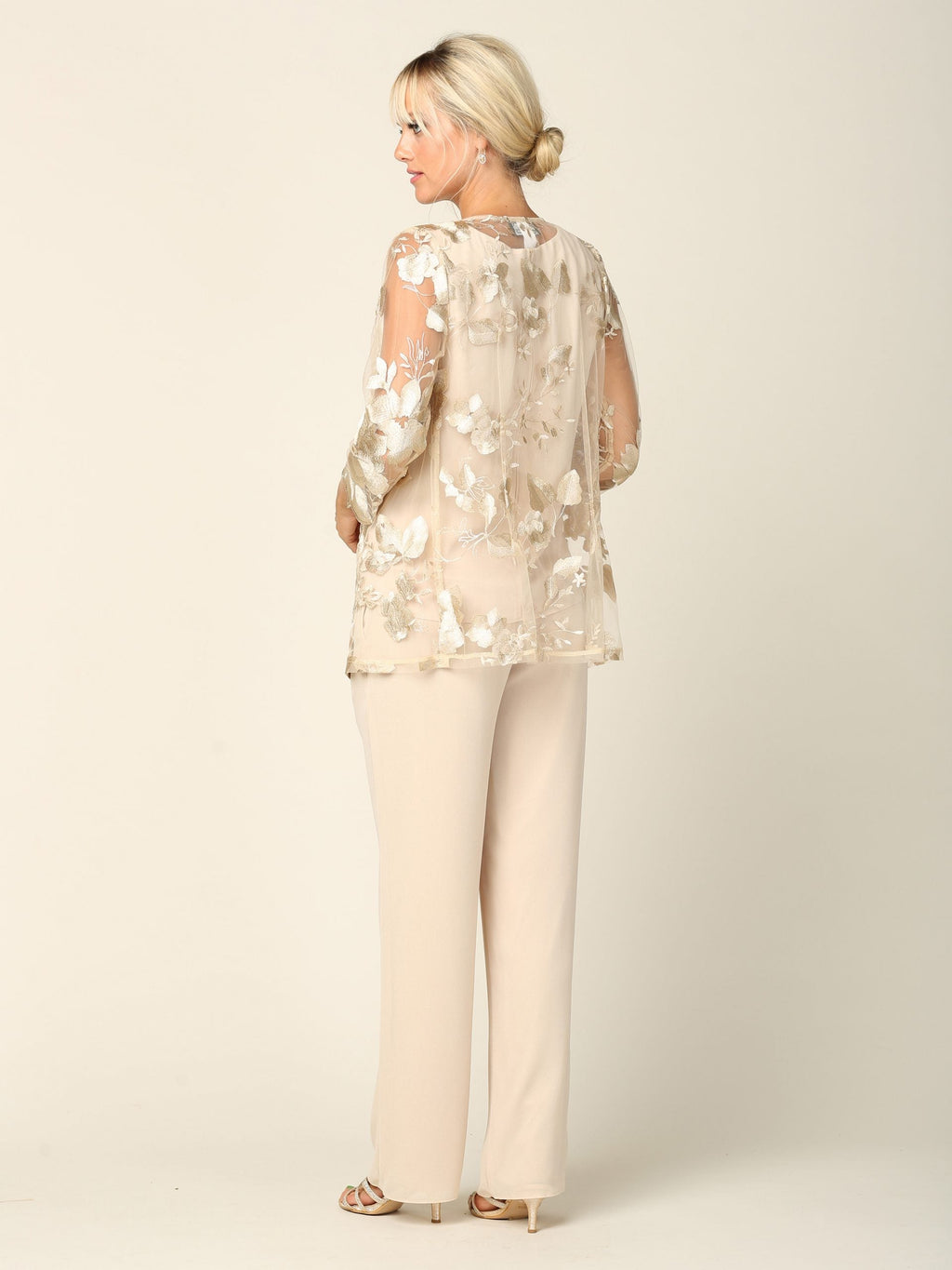 Ladies Dresses/Pantsuit.