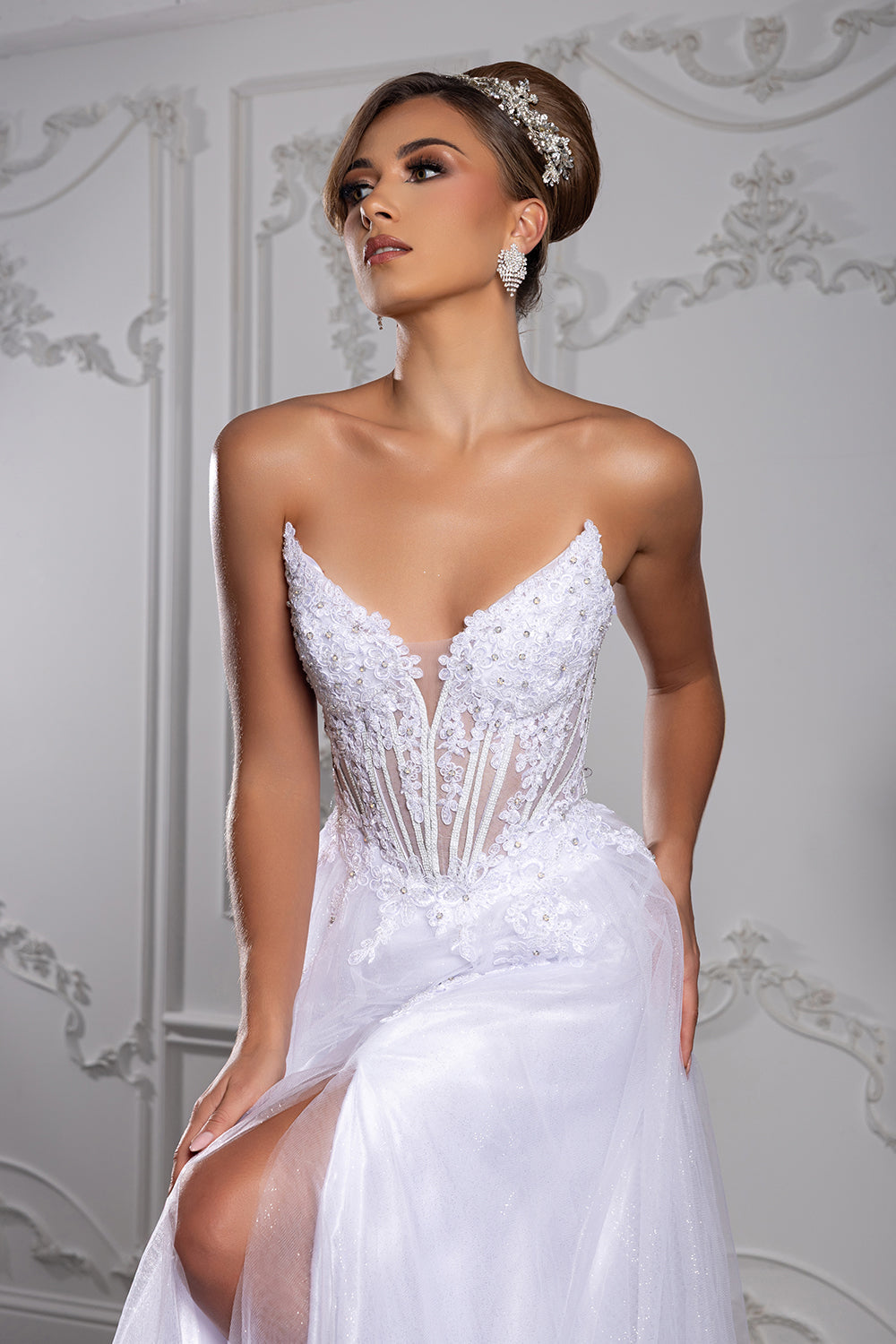 Wholesale Strapless Lace Corset Wedding Dress with Tulle Skirt & High Slit Bridal Gown by LA2208 - - Wedding Dress LA Merchandise