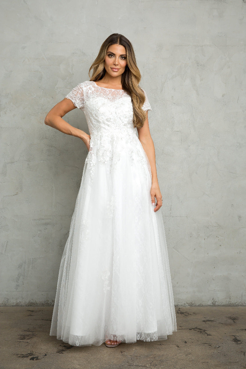 LA Merchandise LAV5261B Modest Short Sleeve Lace Off-White Bridal Gown - OFF-WHITE - Dress LA Merchandise
